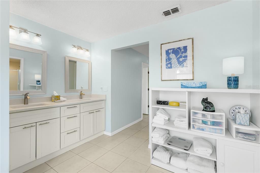 For Sale: $500,000 (3 beds, 2 baths, 2308 Square Feet)