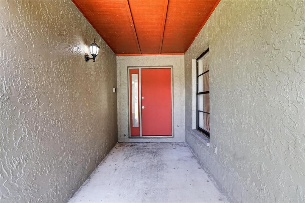 For Rent: $2,450 (3 beds, 2 baths, 1718 Square Feet)
