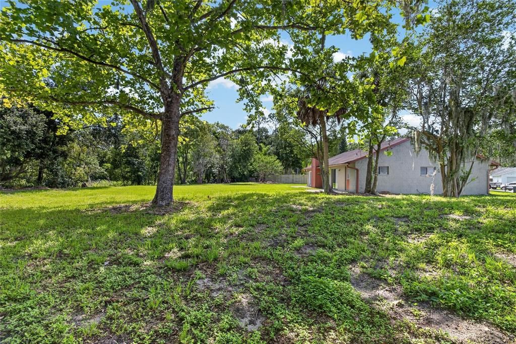 For Rent: $2,450 (3 beds, 2 baths, 1718 Square Feet)