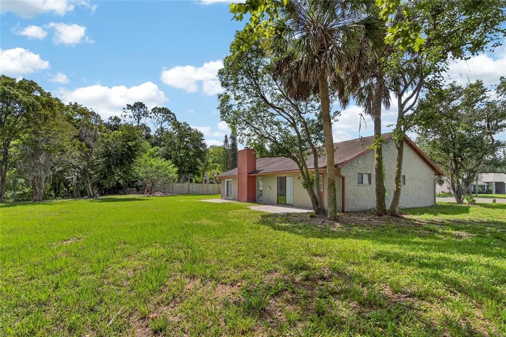 For Rent: $2,450 (3 beds, 2 baths, 1718 Square Feet)