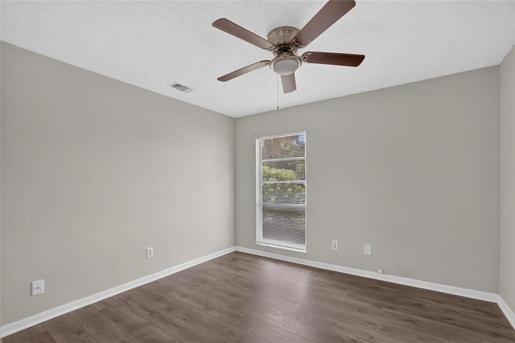 For Rent: $2,450 (3 beds, 2 baths, 1718 Square Feet)