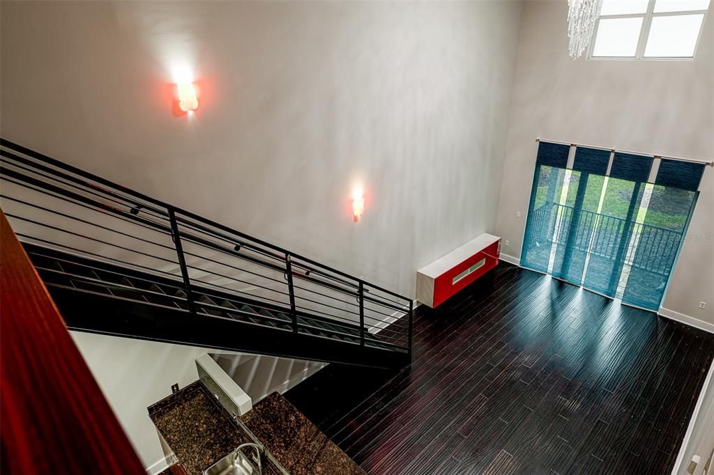 For Rent: $2,750 (2 beds, 2 baths, 1230 Square Feet)