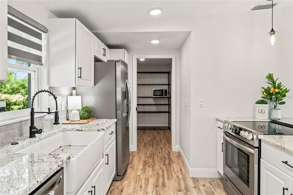 For Sale: $395,000 (3 beds, 2 baths, 1040 Square Feet)