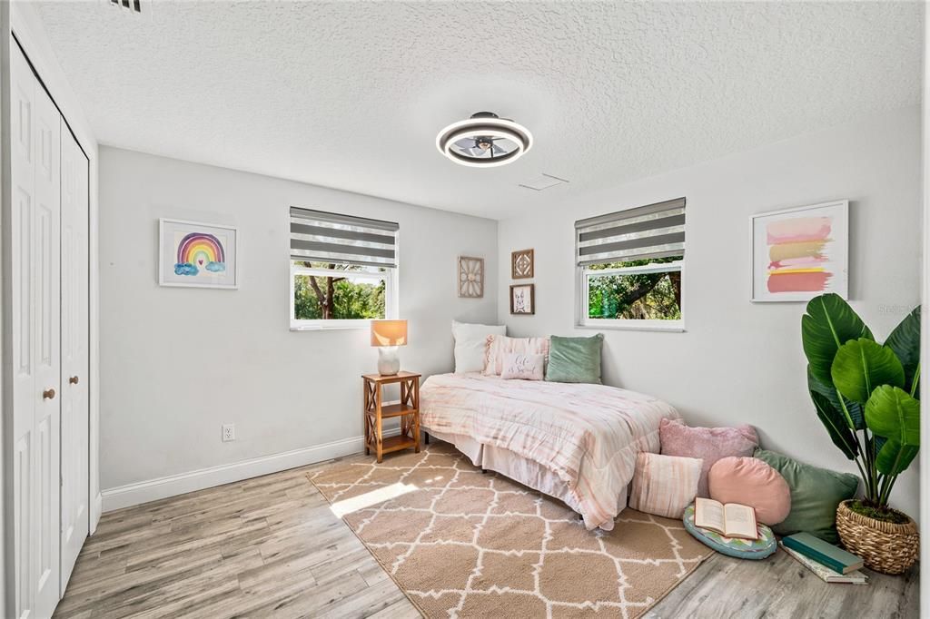 For Sale: $395,000 (3 beds, 2 baths, 1040 Square Feet)