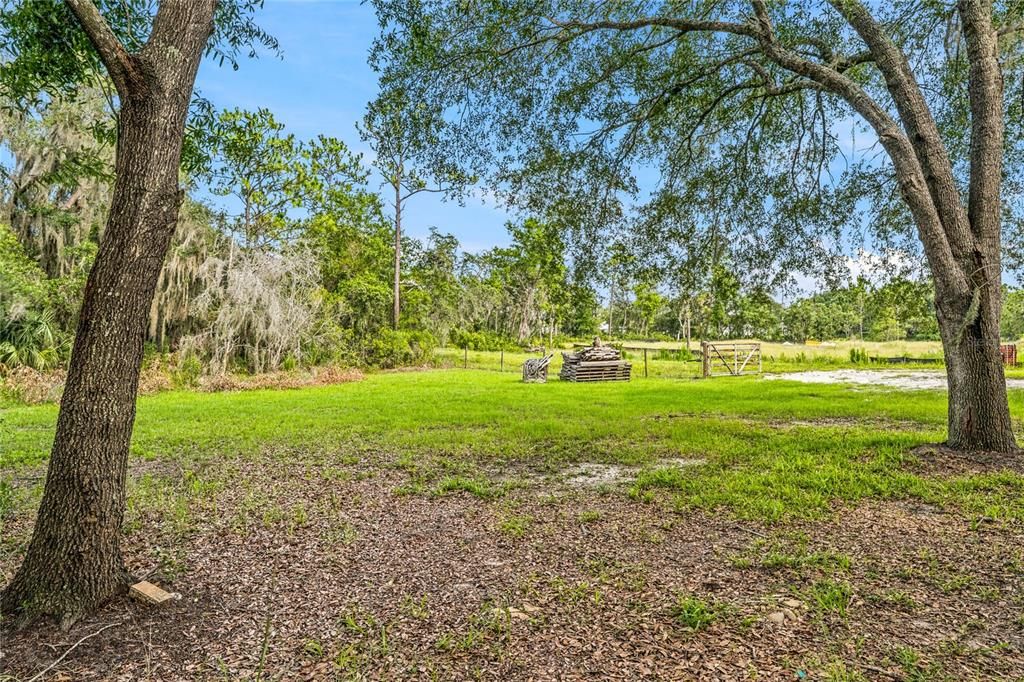 For Sale: $395,000 (3 beds, 2 baths, 1040 Square Feet)