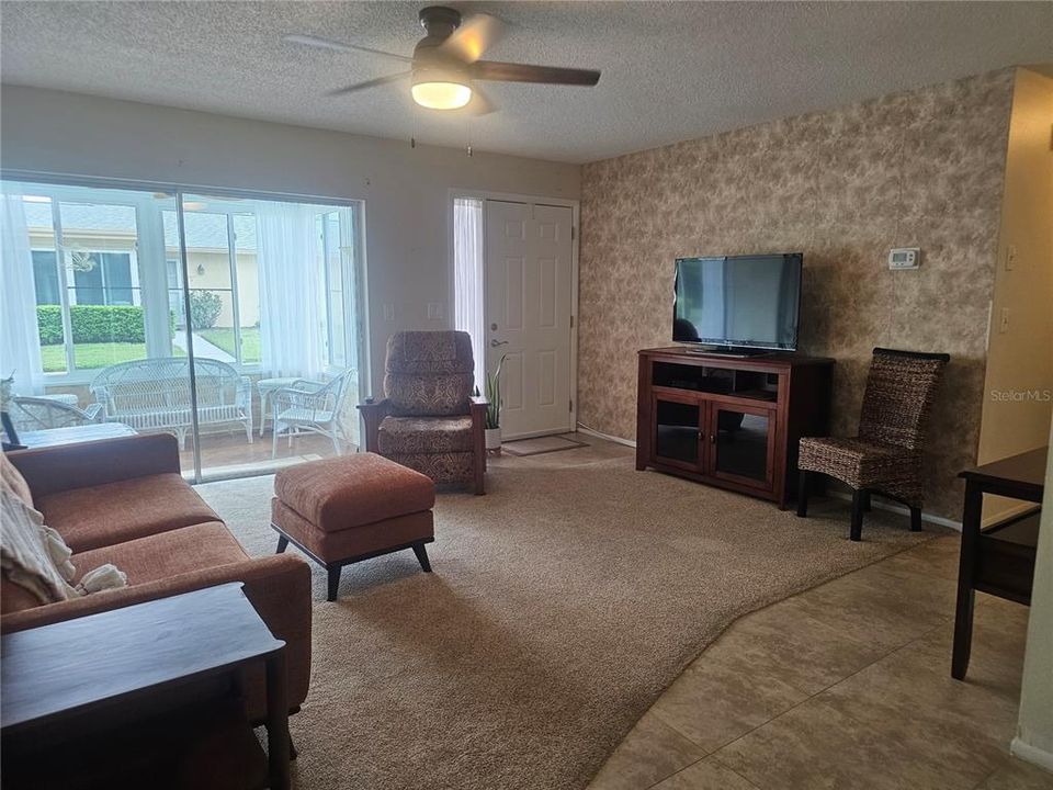 En Venta: $189,000 (2 camas, 2 baños, 1000 Pies cuadrados)