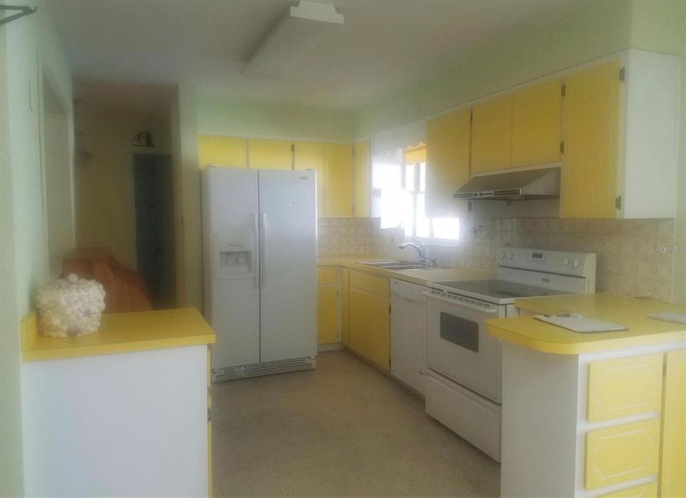 For Sale: $566,000 (3 beds, 2 baths, 1121 Square Feet)
