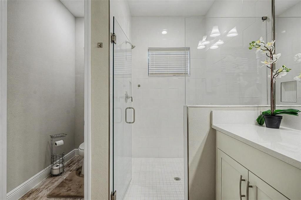 En Venta: $825,000 (5 camas, 4 baños, 4219 Pies cuadrados)