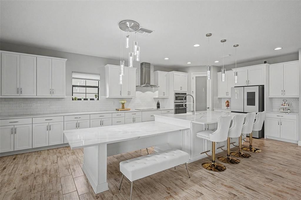 En Venta: $825,000 (5 camas, 4 baños, 4219 Pies cuadrados)