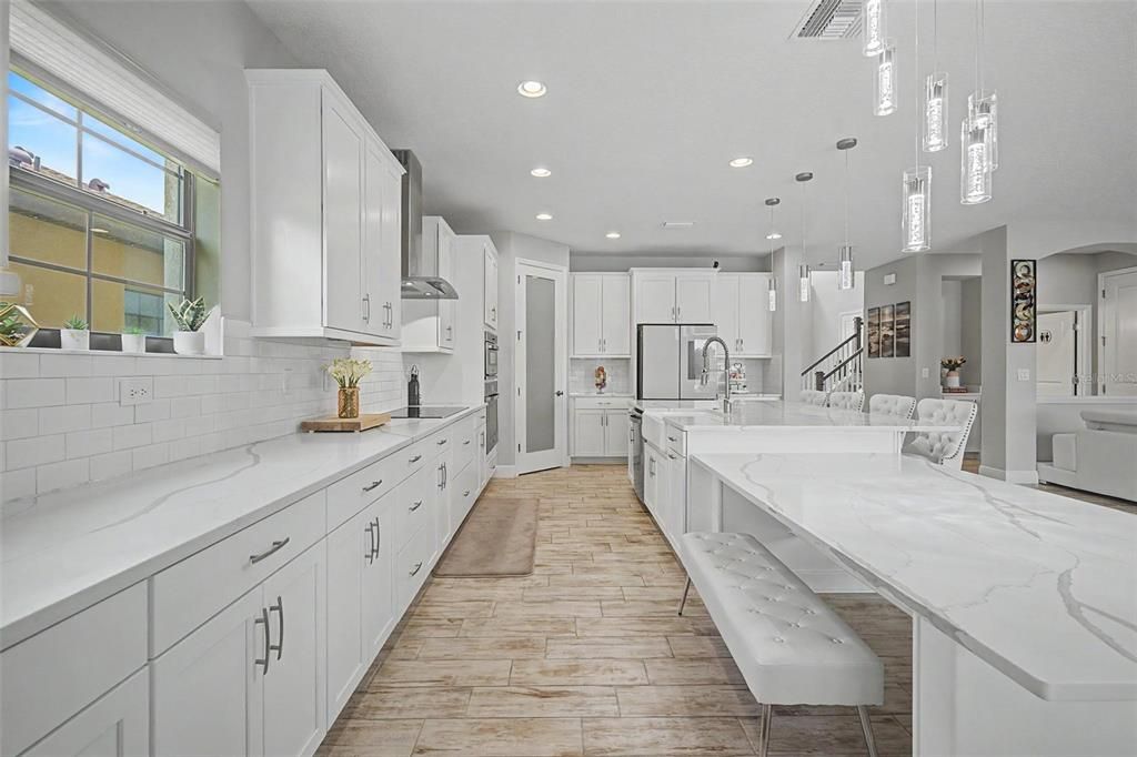 En Venta: $825,000 (5 camas, 4 baños, 4219 Pies cuadrados)