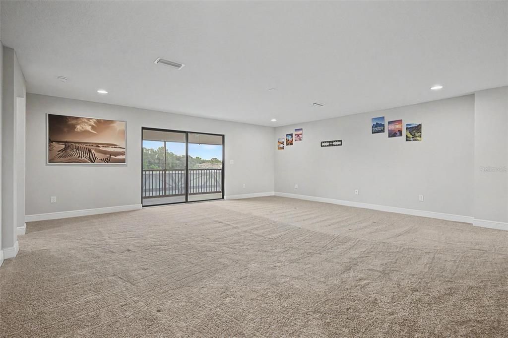 En Venta: $825,000 (5 camas, 4 baños, 4219 Pies cuadrados)