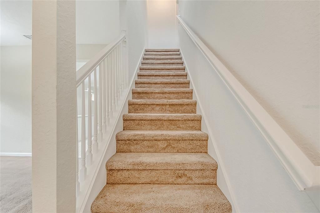 En Venta: $298,500 (3 camas, 2 baños, 2169 Pies cuadrados)