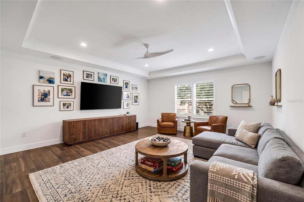 En Venta: $3,295,000 (4 camas, 3 baños, 3230 Pies cuadrados)
