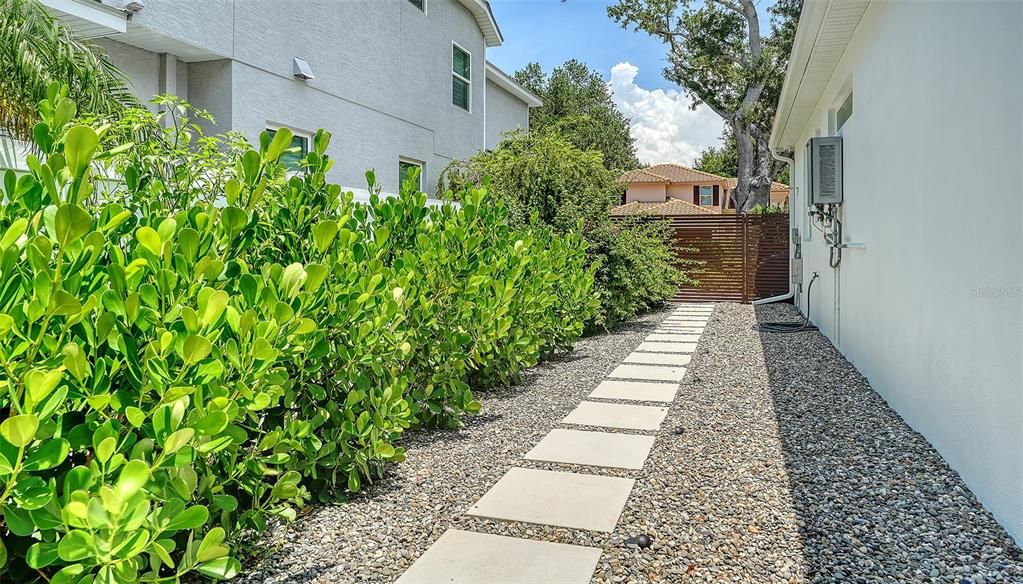 En Venta: $3,295,000 (4 camas, 3 baños, 3230 Pies cuadrados)