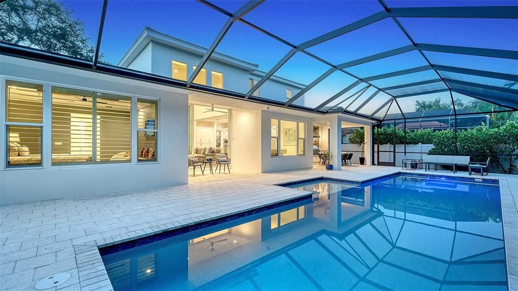 En Venta: $3,295,000 (4 camas, 3 baños, 3230 Pies cuadrados)
