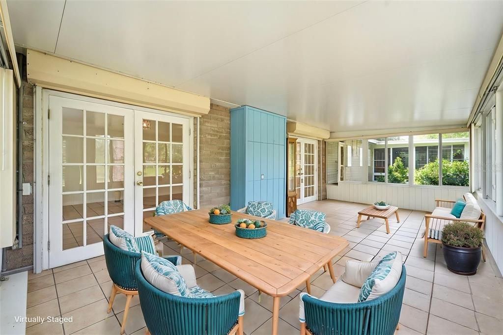 For Sale: $209,000 (2 beds, 2 baths, 1196 Square Feet)