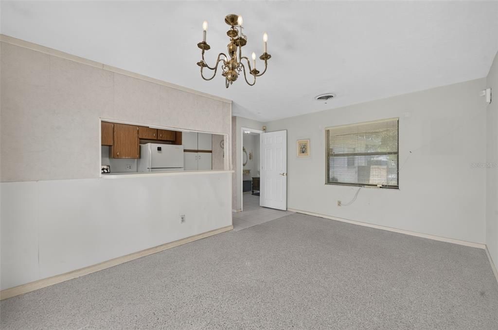 Active With Contract: $250,000 (3 beds, 2 baths, 1950 Square Feet)