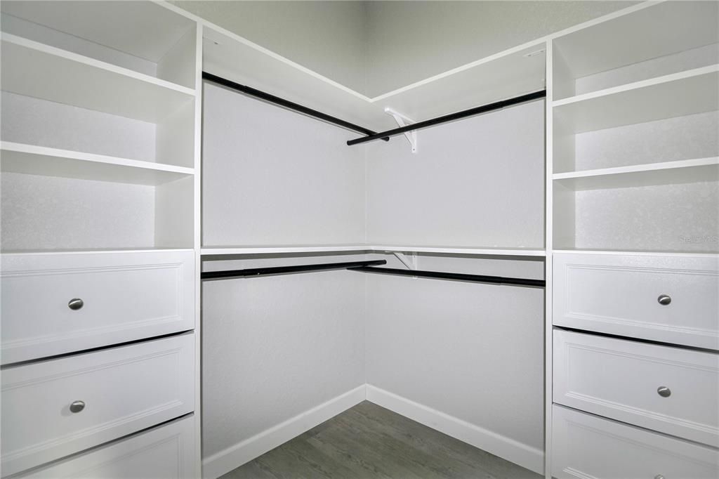 For Rent: $2,190 (3 beds, 2 baths, 1488 Square Feet)