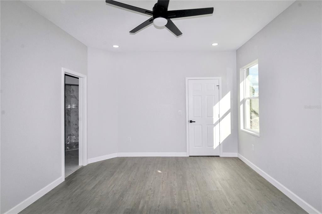 For Rent: $2,190 (3 beds, 2 baths, 1488 Square Feet)