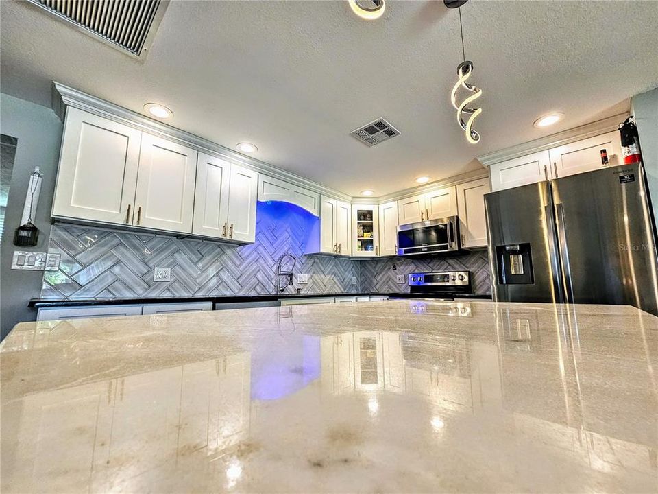 На продажу: $355,000 (3 спален, 2 ванн, 1824 Квадратных фут)