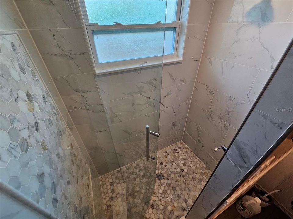 На продажу: $355,000 (3 спален, 2 ванн, 1824 Квадратных фут)