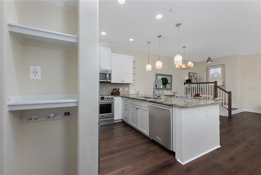 : $379,900 (3 beds, 2 baths, 1519 Square Feet)