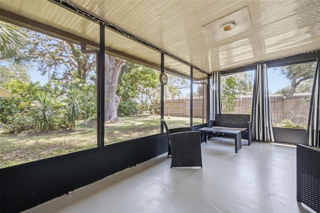 En Venta: $419,000 (3 camas, 2 baños, 1408 Pies cuadrados)