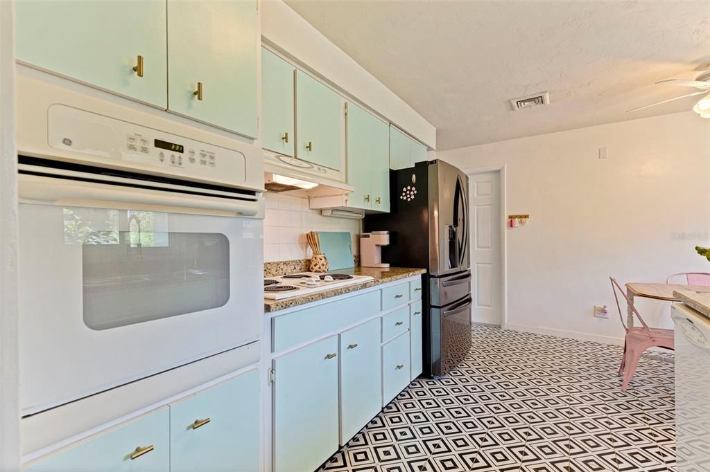 En Venta: $419,000 (3 camas, 2 baños, 1408 Pies cuadrados)