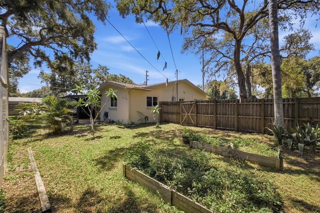 En Venta: $419,000 (3 camas, 2 baños, 1408 Pies cuadrados)