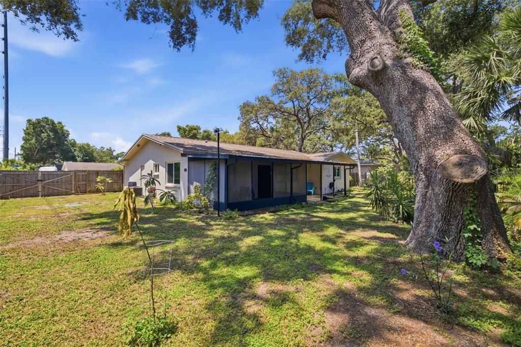 En Venta: $419,000 (3 camas, 2 baños, 1408 Pies cuadrados)
