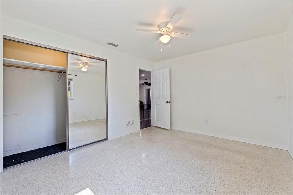 En Venta: $419,000 (3 camas, 2 baños, 1408 Pies cuadrados)