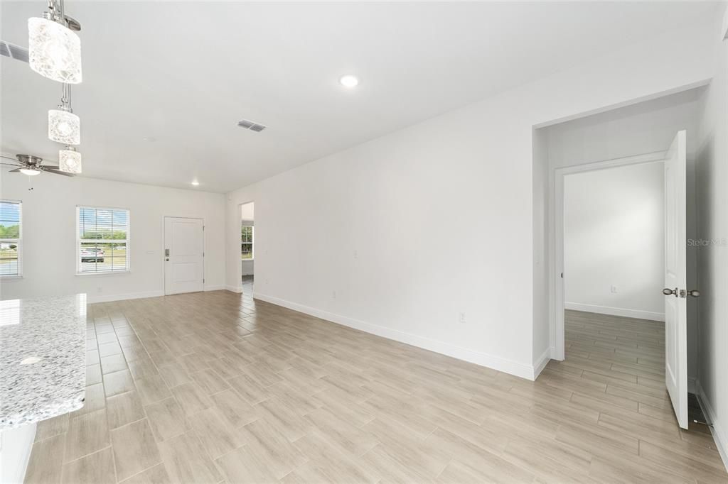 En Renta: $1,775 (4 camas, 2 baños, 1580 Pies cuadrados)