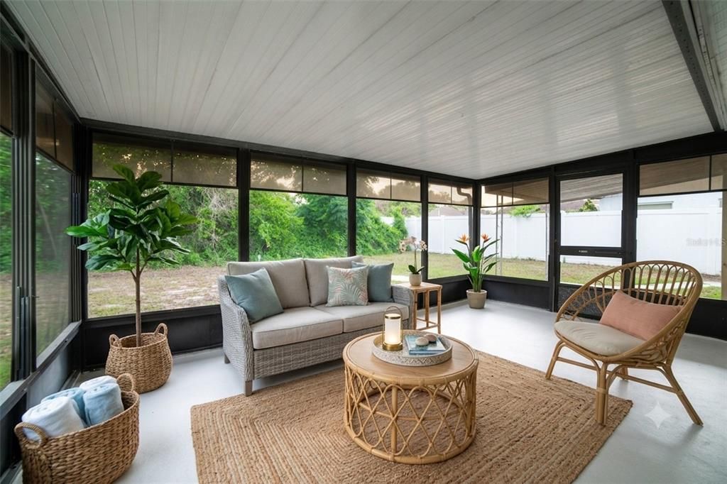 For Sale: $379,500 (3 beds, 2 baths, 1150 Square Feet)