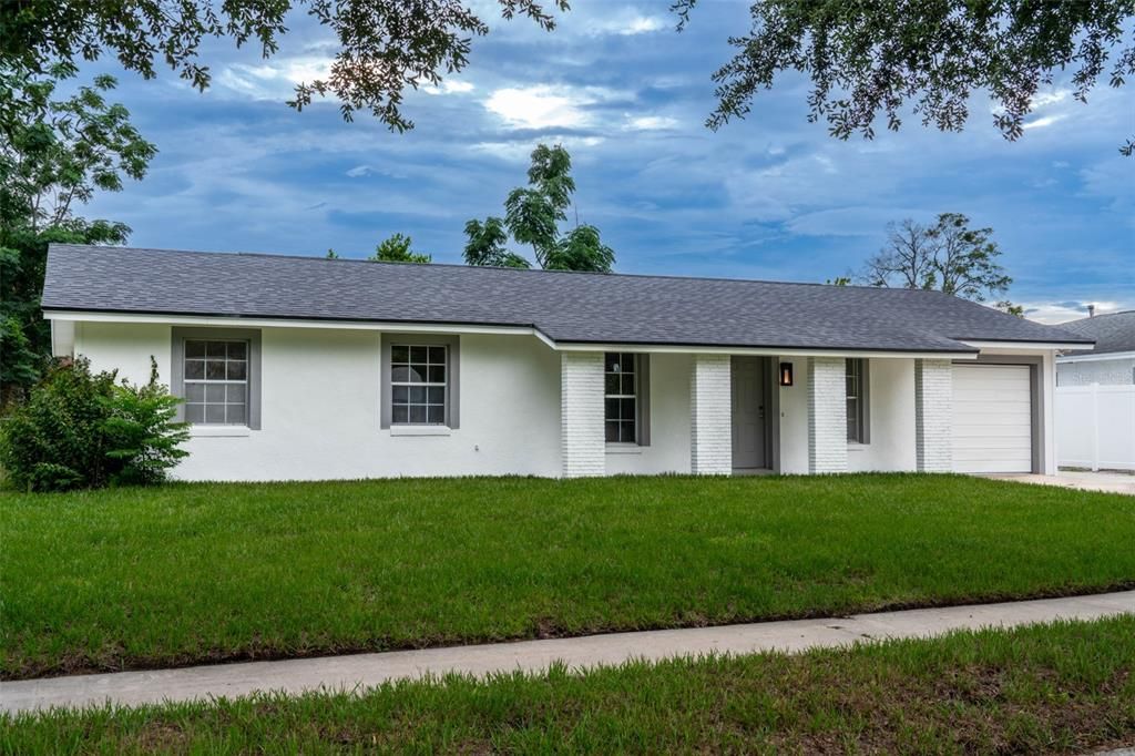 For Sale: $379,500 (3 beds, 2 baths, 1150 Square Feet)