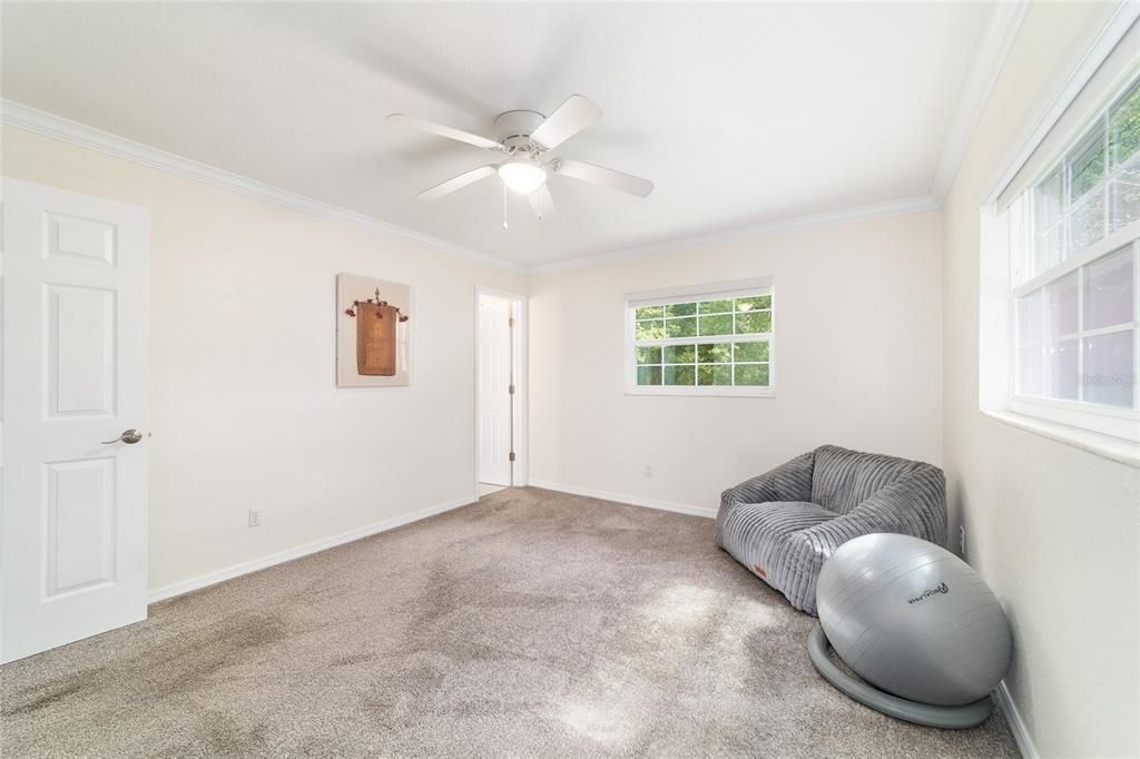 For Sale: $299,000 (3 beds, 2 baths, 1716 Square Feet)