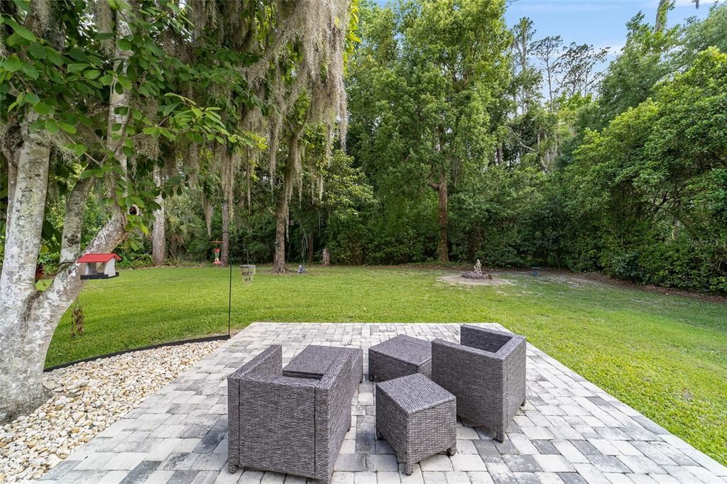 For Sale: $299,000 (3 beds, 2 baths, 1716 Square Feet)
