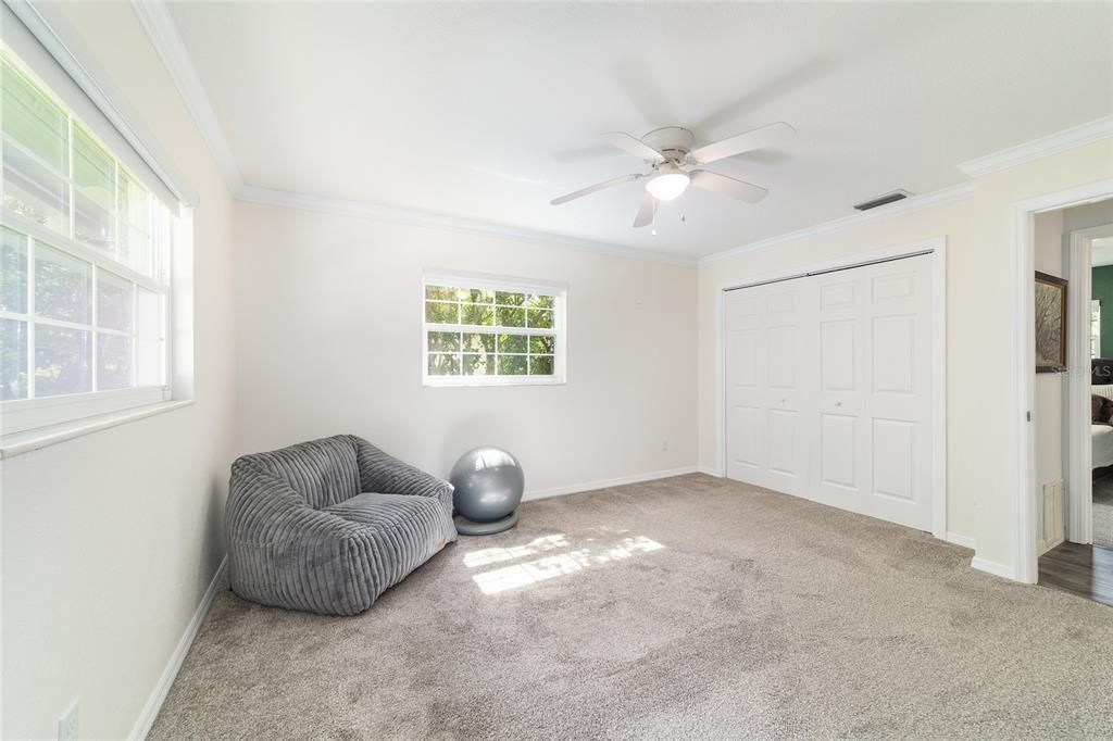 For Sale: $299,000 (3 beds, 2 baths, 1716 Square Feet)