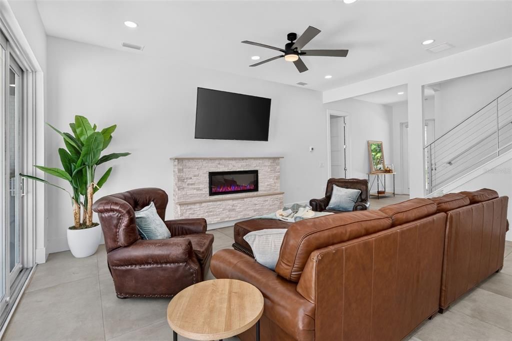 For Sale: $1,700,000 (6 beds, 4 baths, 2743 Square Feet)
