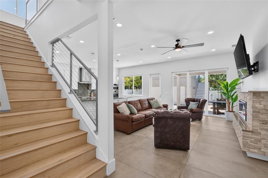 For Sale: $1,700,000 (6 beds, 4 baths, 2743 Square Feet)