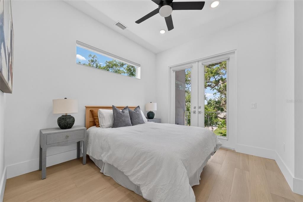 For Sale: $1,700,000 (6 beds, 4 baths, 2743 Square Feet)