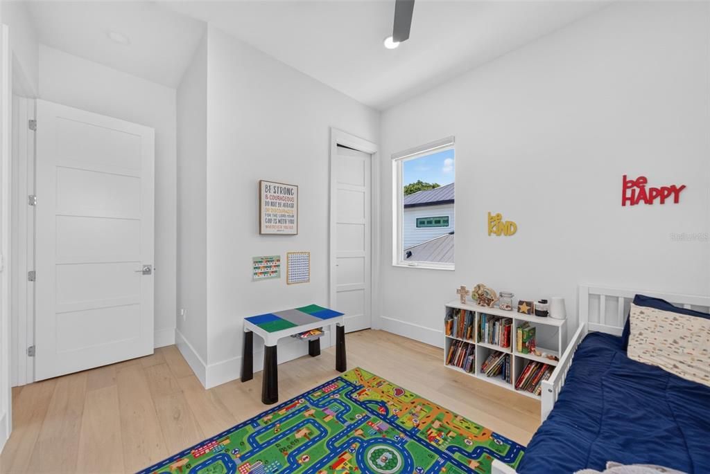 For Sale: $1,700,000 (6 beds, 4 baths, 2743 Square Feet)