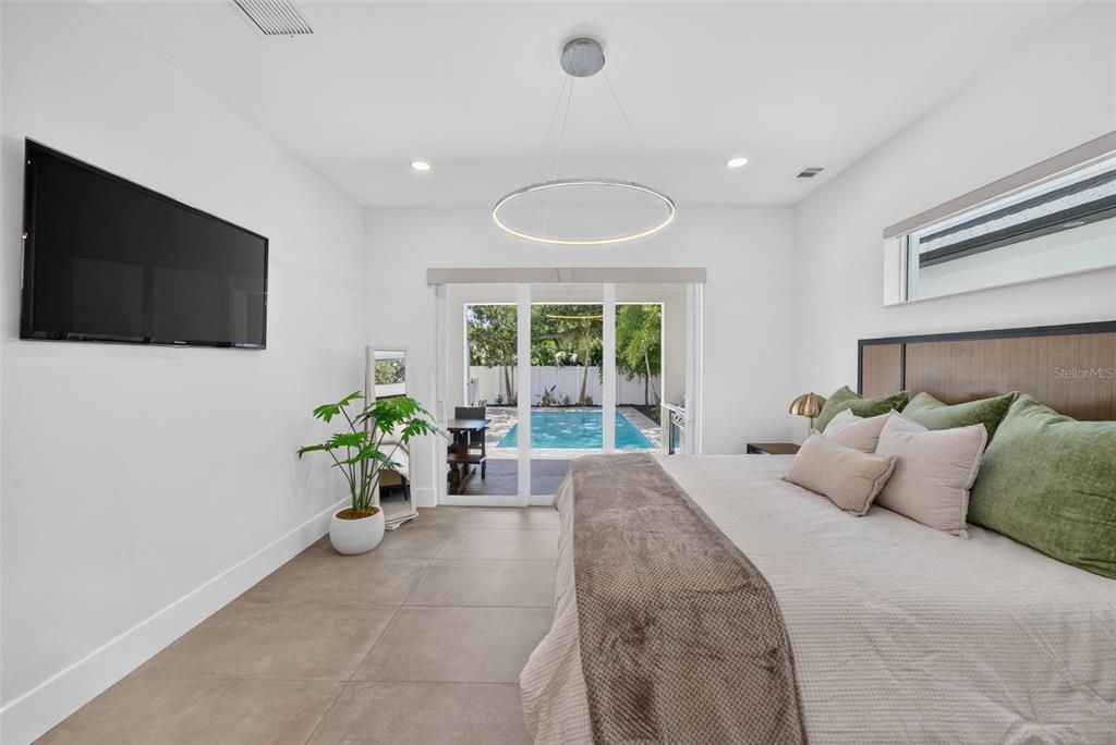 For Sale: $1,700,000 (6 beds, 4 baths, 2743 Square Feet)