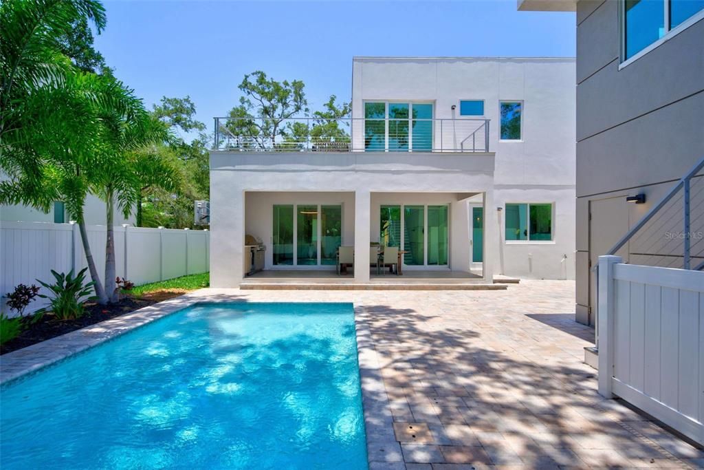 For Sale: $1,700,000 (6 beds, 4 baths, 2743 Square Feet)