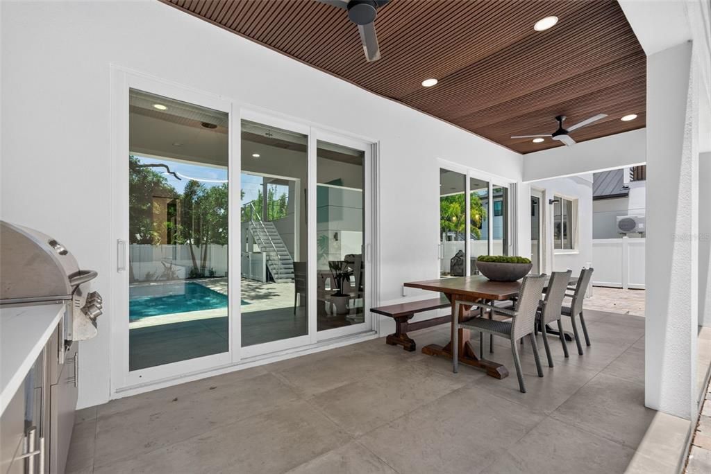 For Sale: $1,700,000 (6 beds, 4 baths, 2743 Square Feet)