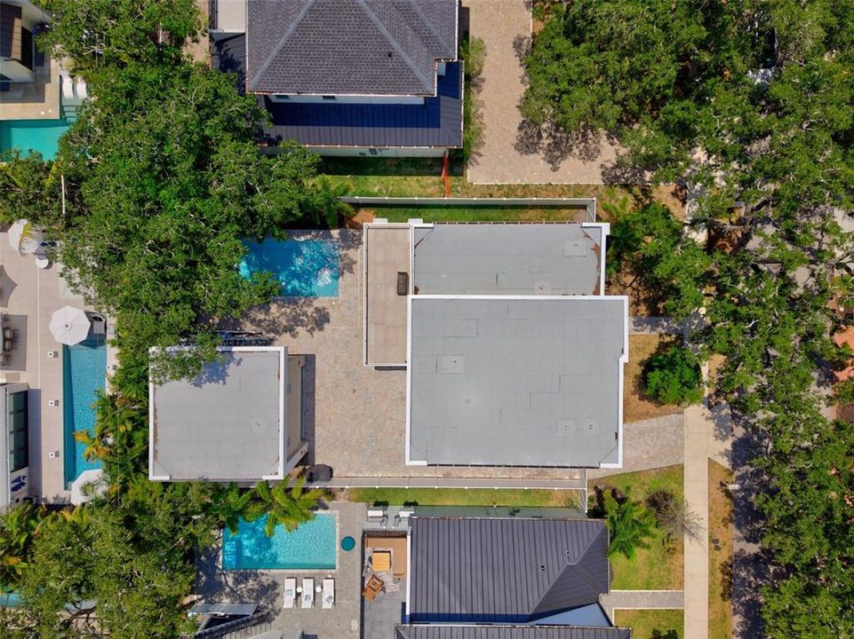 For Sale: $1,700,000 (6 beds, 4 baths, 2743 Square Feet)