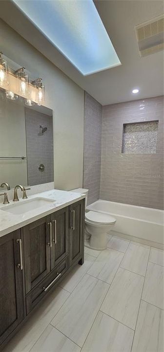 For Rent: $2,875 (3 beds, 2 baths, 1242 Square Feet)