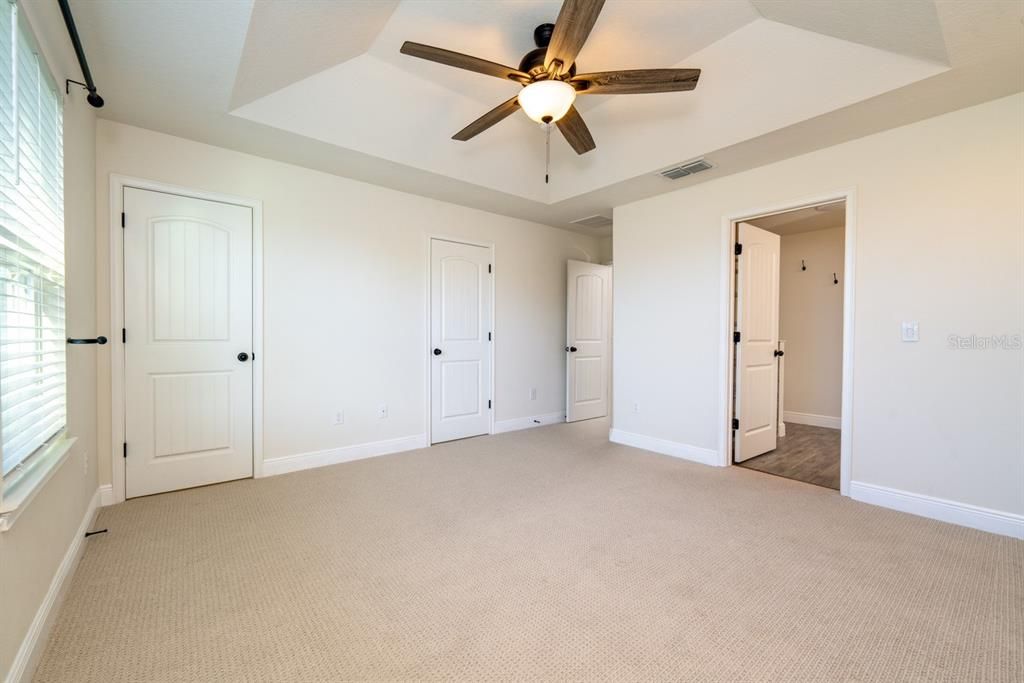 For Sale: $311,000 (3 beds, 2 baths, 1716 Square Feet)