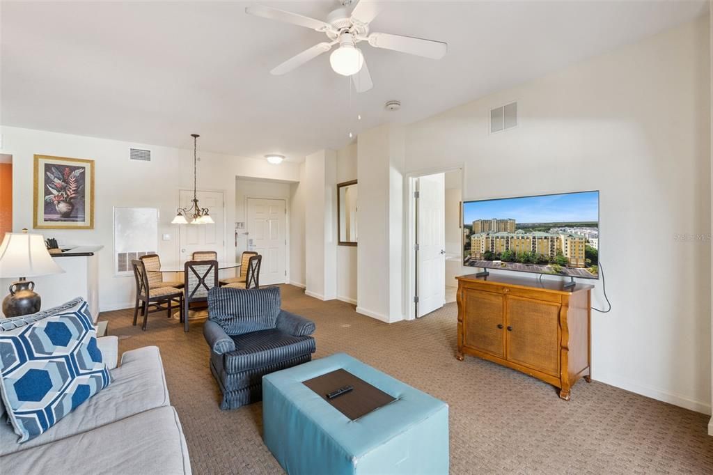 For Sale: $190,000 (3 beds, 3 baths, 1409 Square Feet)