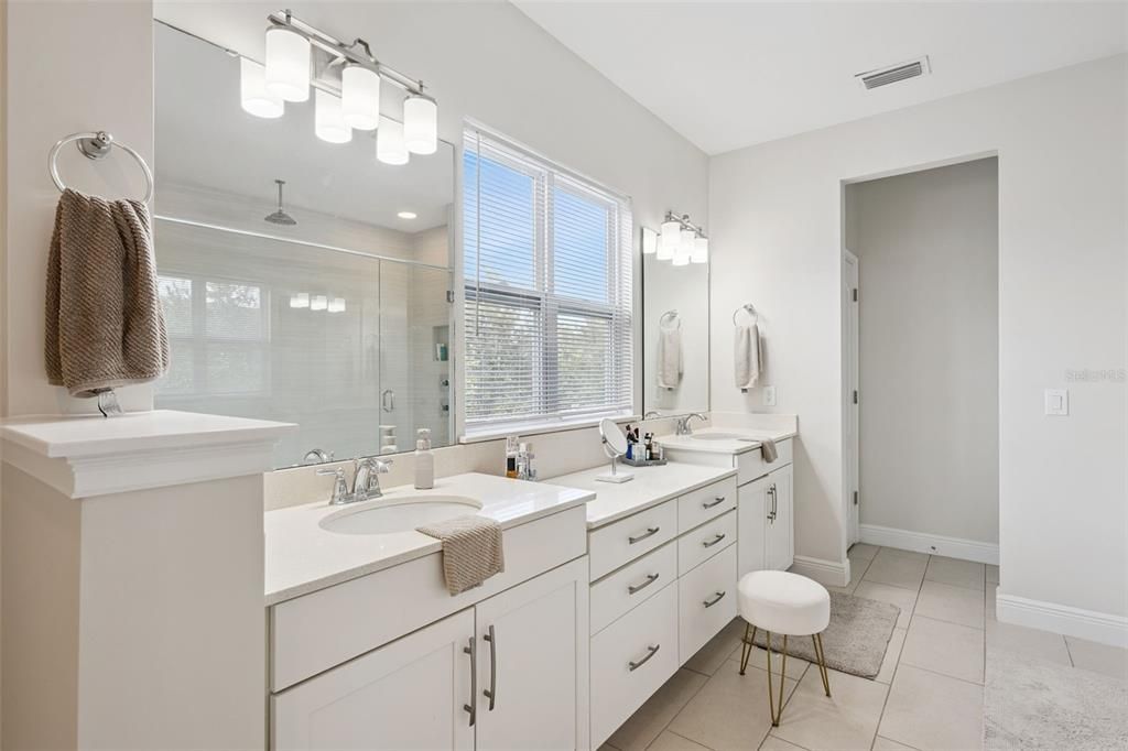 For Sale: $765,000 (4 beds, 3 baths, 3161 Square Feet)