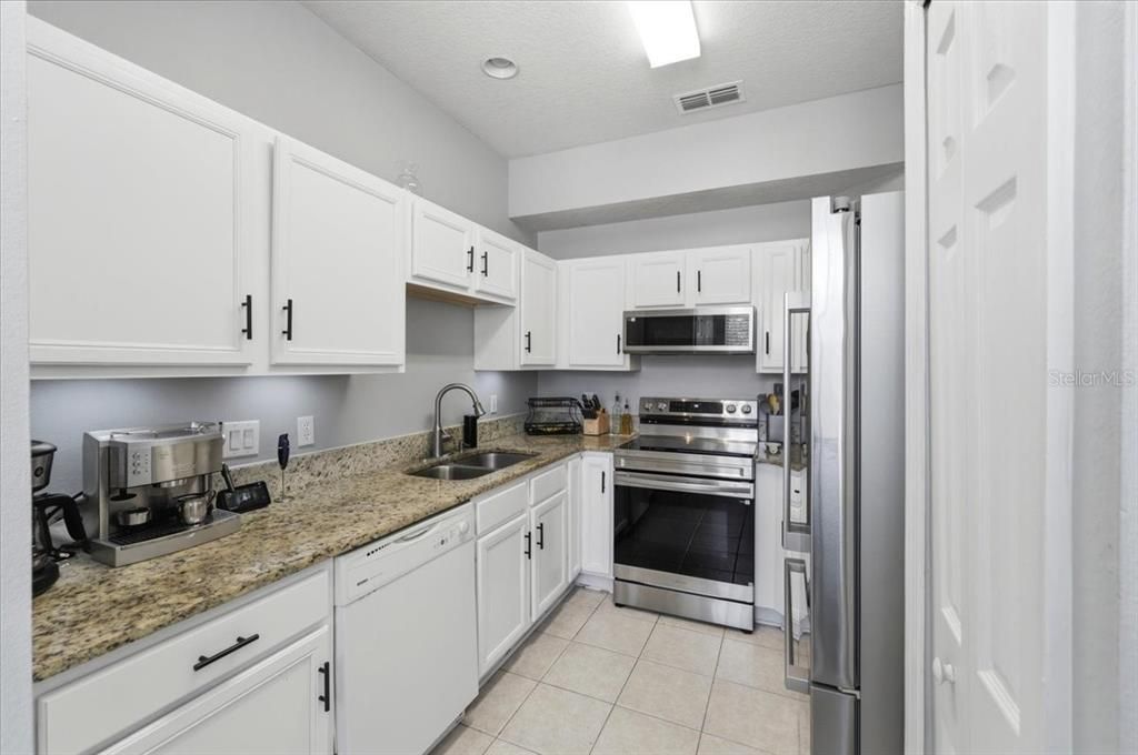 En Venta: $309,900 (3 camas, 2 baños, 1423 Pies cuadrados)